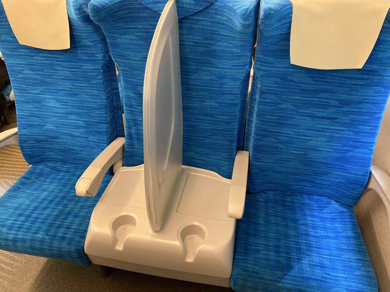 東海道新幹線の“特別シート”2種を徹底解説｜S Work Pシート vs