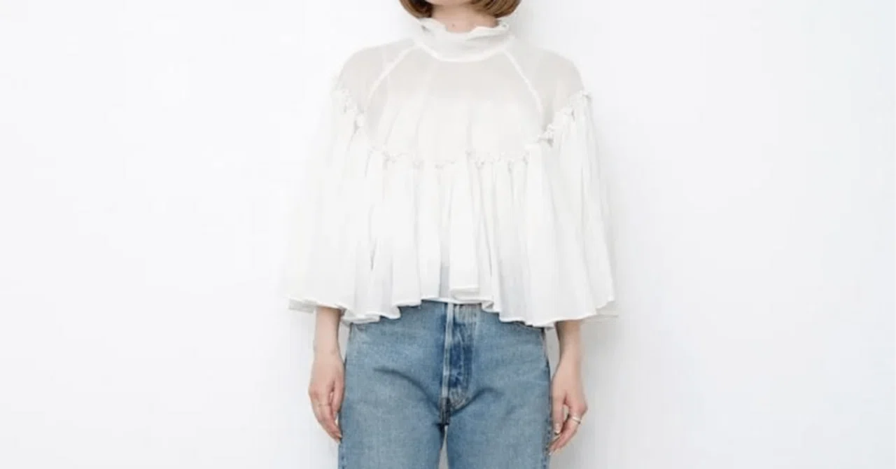 店頭人気急上昇、今季のマストブラウス【crinkle crinkle crinkle