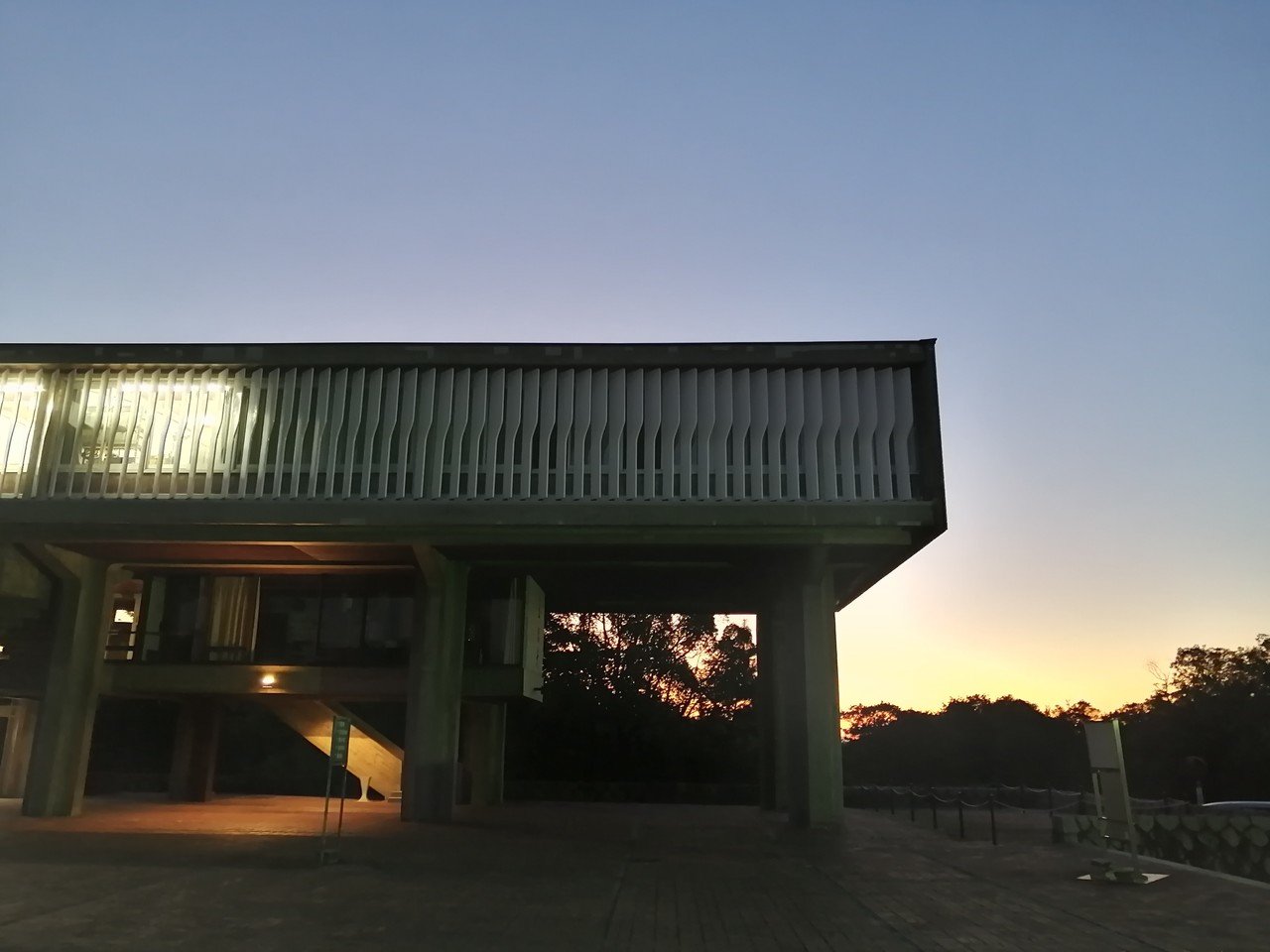 冬の愛知県立芸術大学 Piano犬飼裕哉 Note