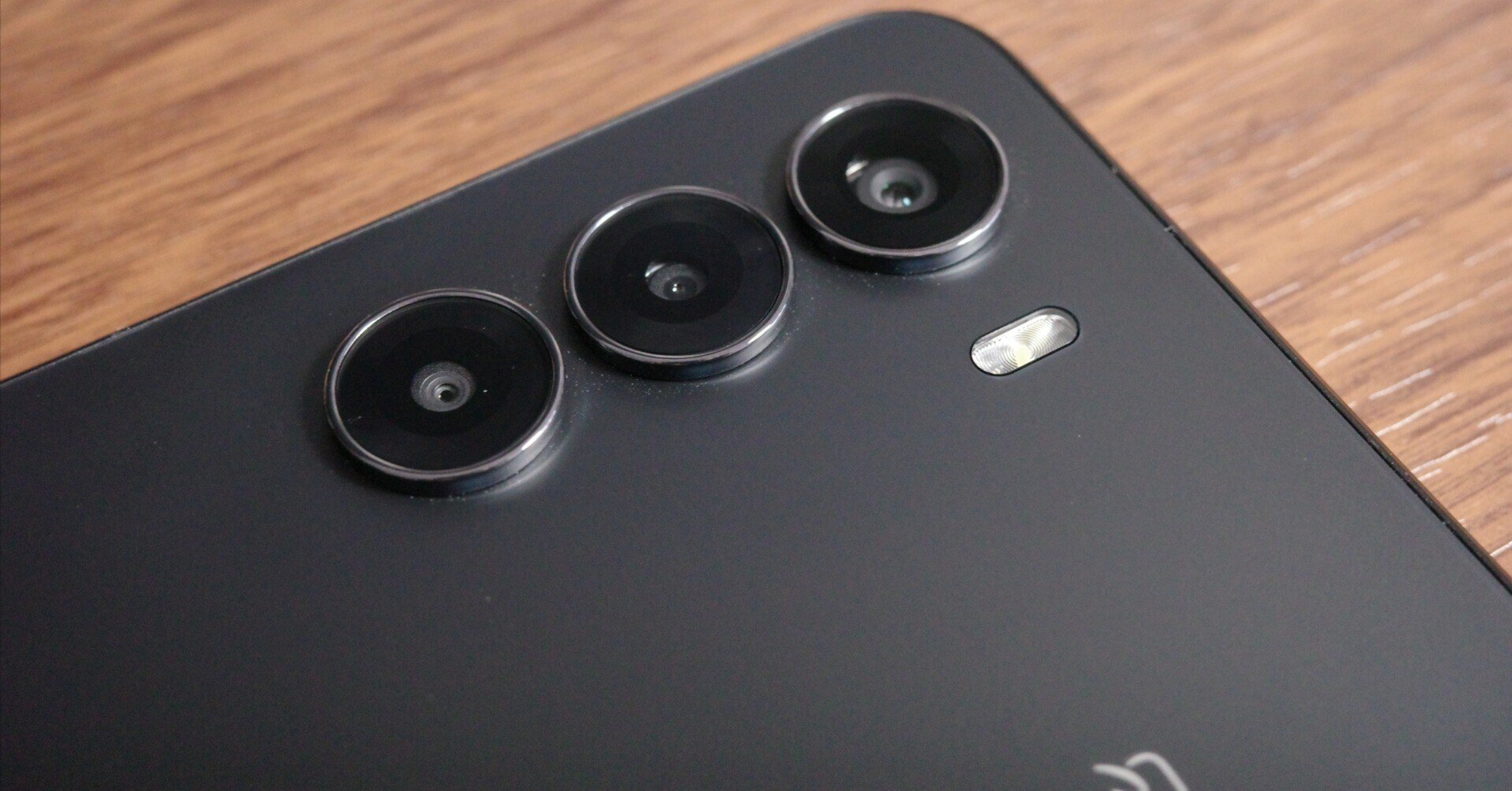 nubia S 5G使用感レビュー|一括1円系スマホ!でも流石に動作は重い nubia S 5G使用感レビュー|一括1円系スマホ!でも流石に動作は重い