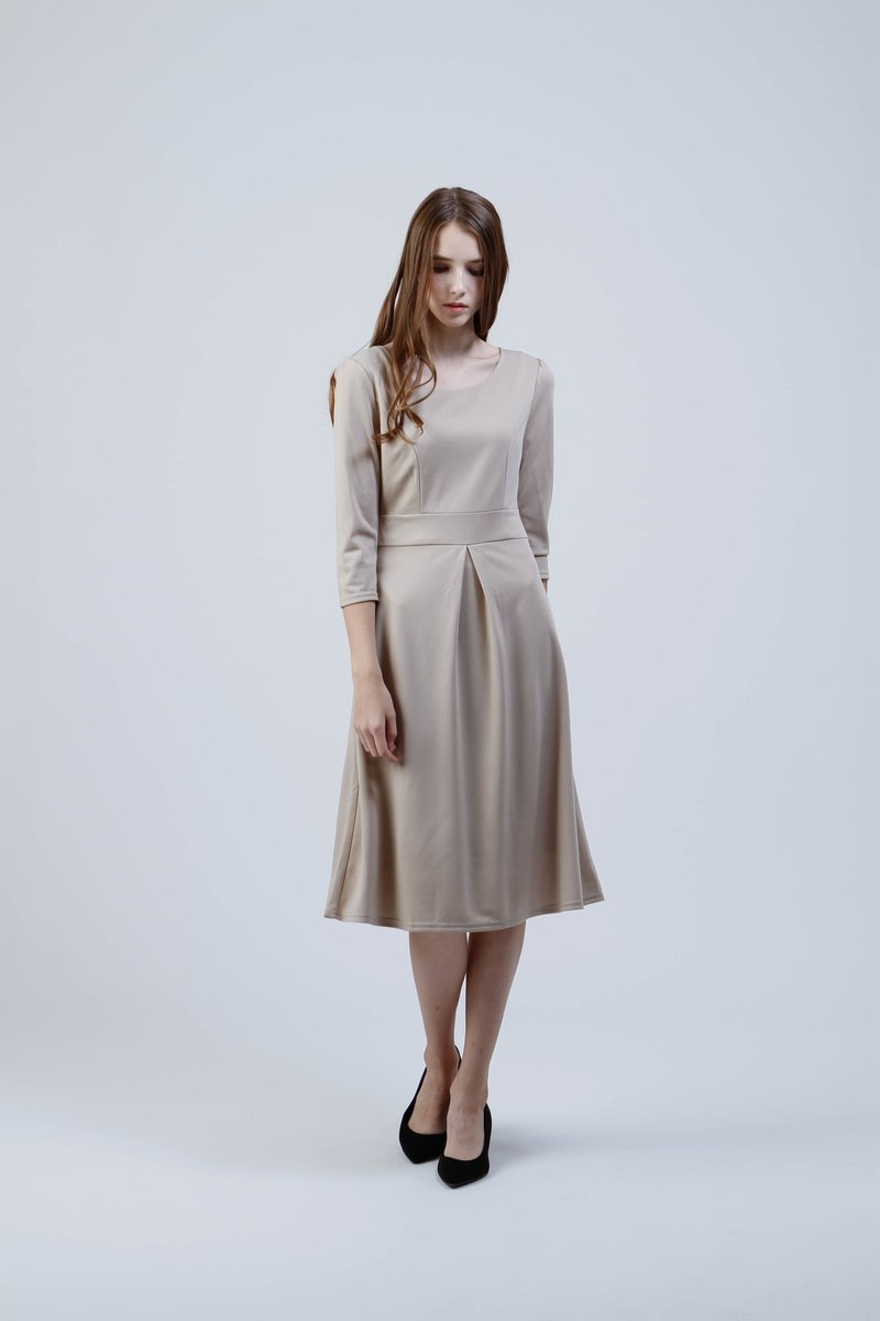 こだわりの多い ワンピース屋さんです 千花 Regina Note