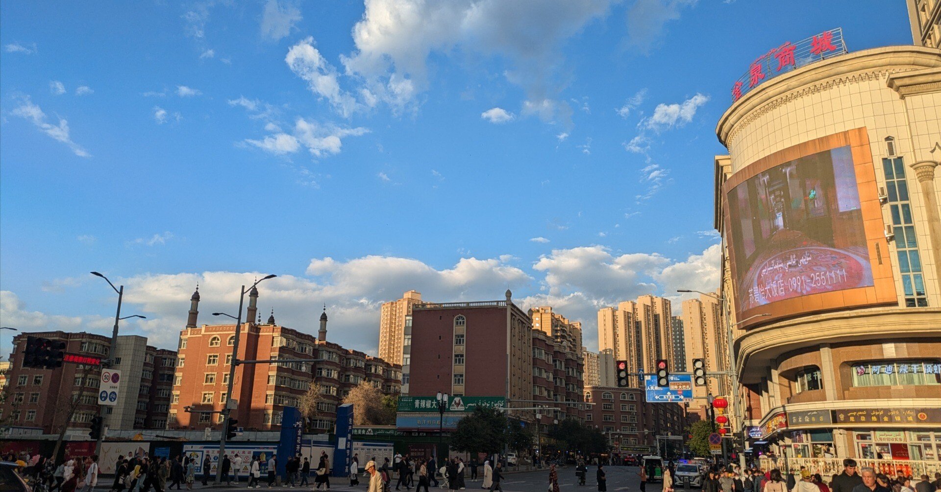 ウルムチ#1】新疆ウイグル自治区の州都｜五里霧中