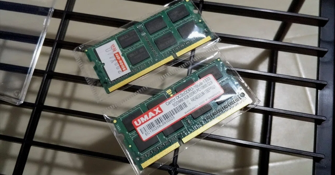 きれいなブックオフでメモリ8GBセットが安く手に入った｜aza／あざ（筒