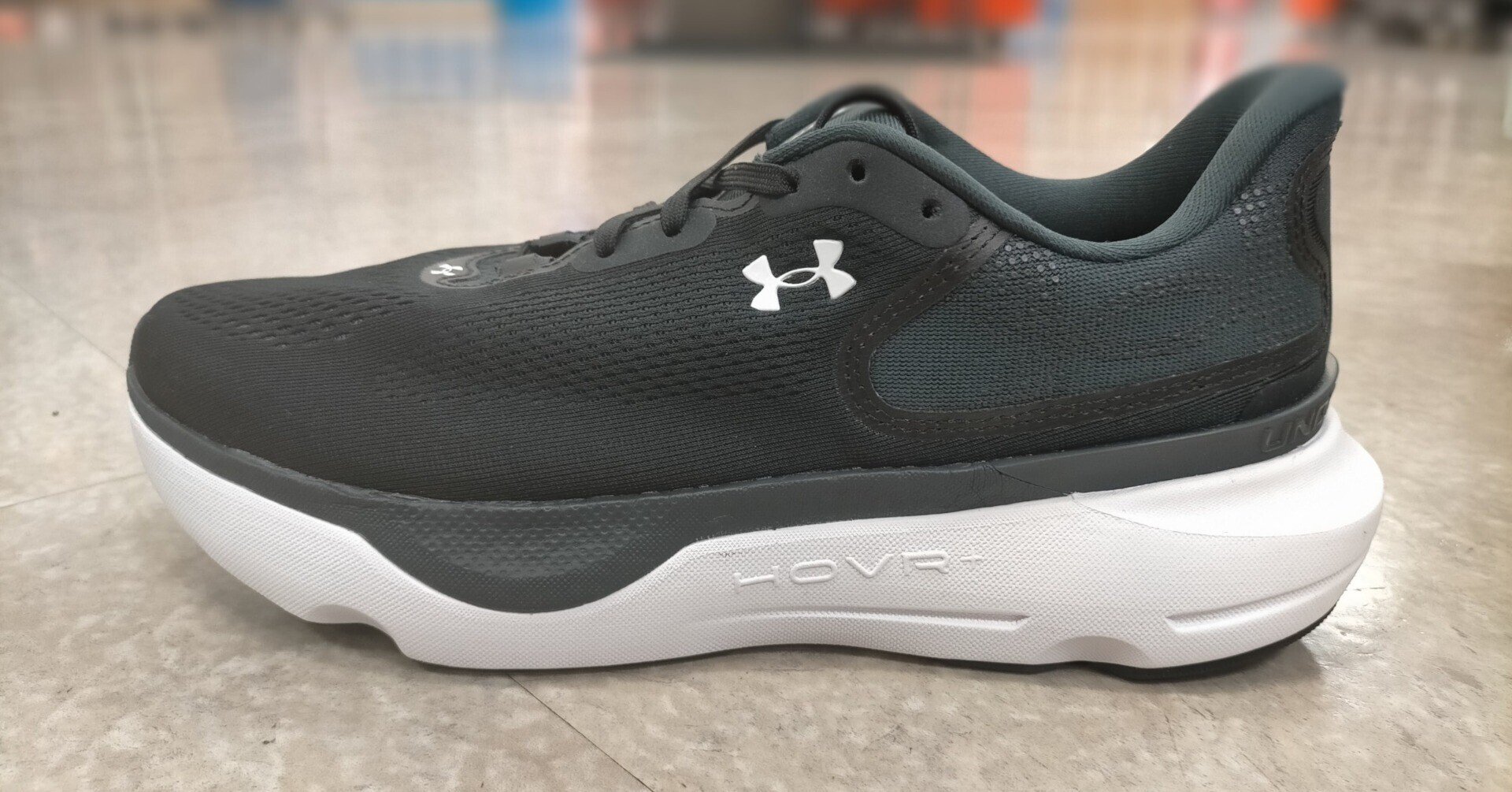 アンダーアーマー メンズ UAインフィニット プロ(Black/ Castlerock/ White・サイズ：25.5cm) 返品種別A アンダーアーマー DOM-3028168-001-27.0 メンズ ランニングシューズ UA