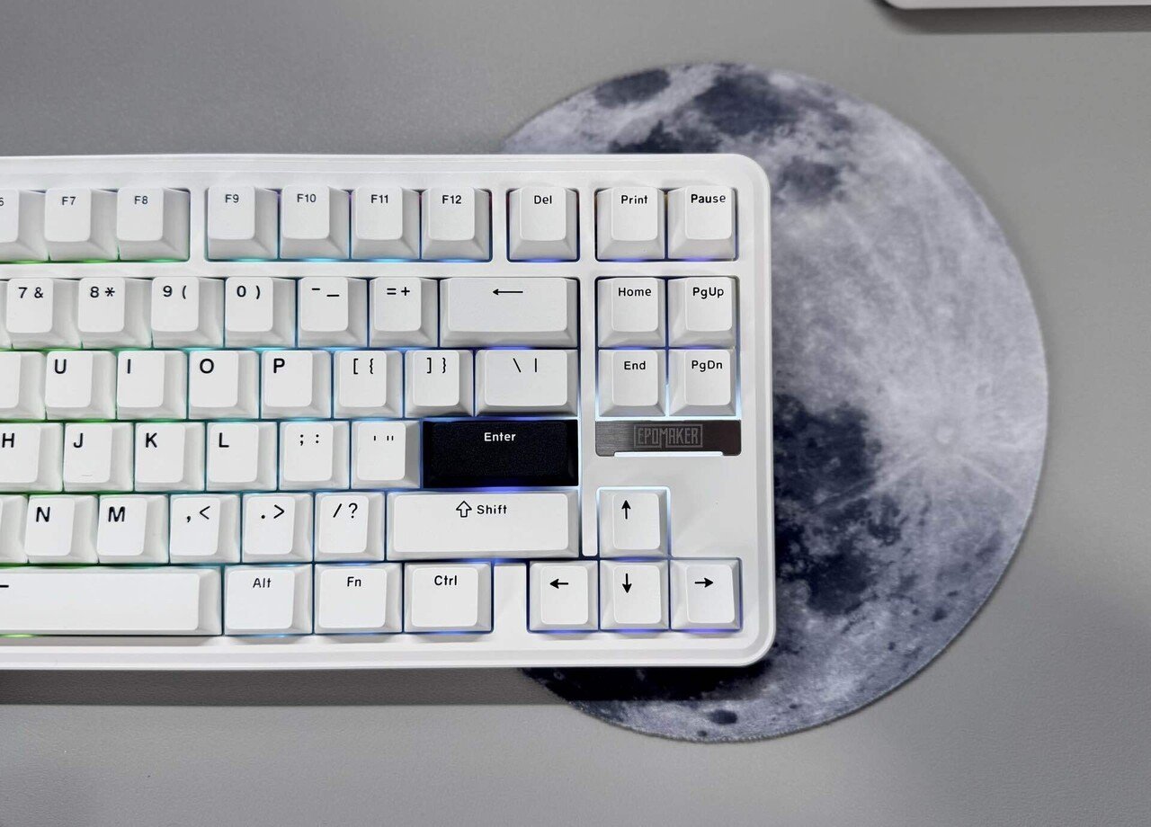ゲーミングキーボードレビュー】EPOMAKER TH85 ー 背面と側面にRGB