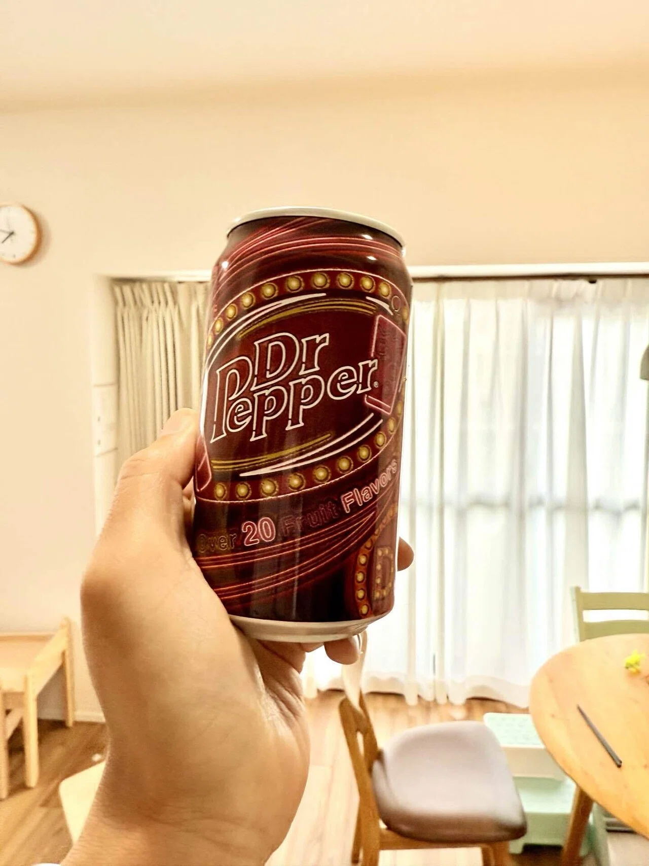 ドクターペッパーを飲んだ｜丘乃上にゃむ