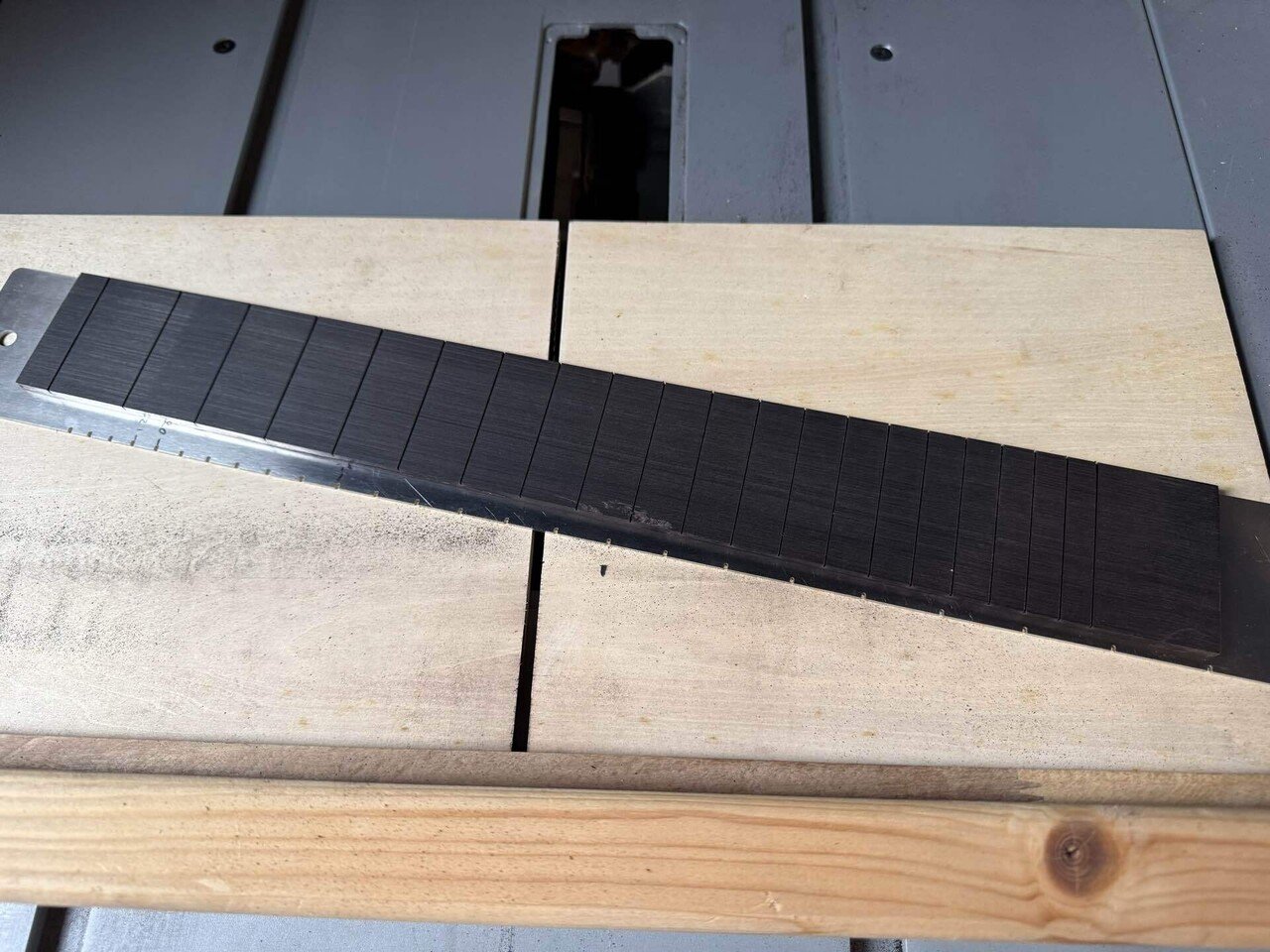 ドレッドノート製作17〜指板製作〜｜Yutaka November