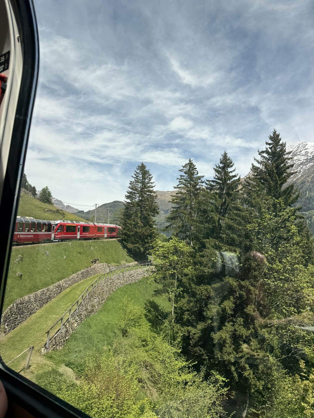 世界一周148日目】ベルニナ急行乗車🇨🇭｜100旅🌏世界一周中