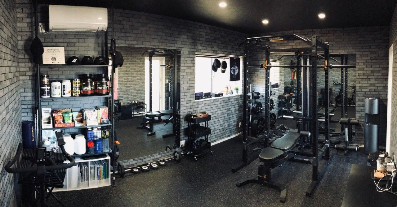 アパートが本格的高級ホームジムに早替り。