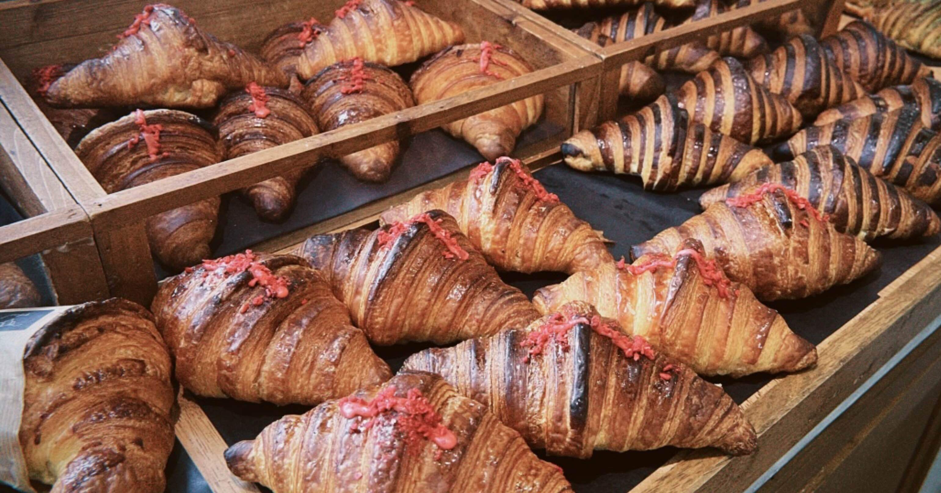 クロワッサンの宝庫！期待を上回る美味しさ｜New Bird｜こと つむぎ