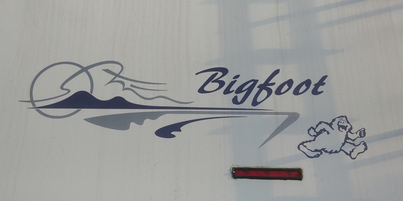 だーれだ 身長2 3m 体重0 350kg 歩幅は1 1 5m Matsuzo Note