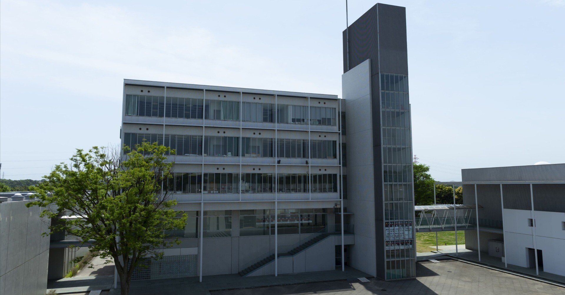 慶應義塾湘南藤沢高等部 慶應湘南藤沢】ほぼ全員が推薦で慶應義塾大学へ｜英語受験LABO