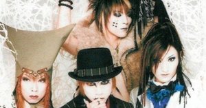 7月末まで★Blue BEST 19972001 ブルー ベストアルバム V系 Amazon.co.jp: BEST 19972001 - Blue: ミュージック