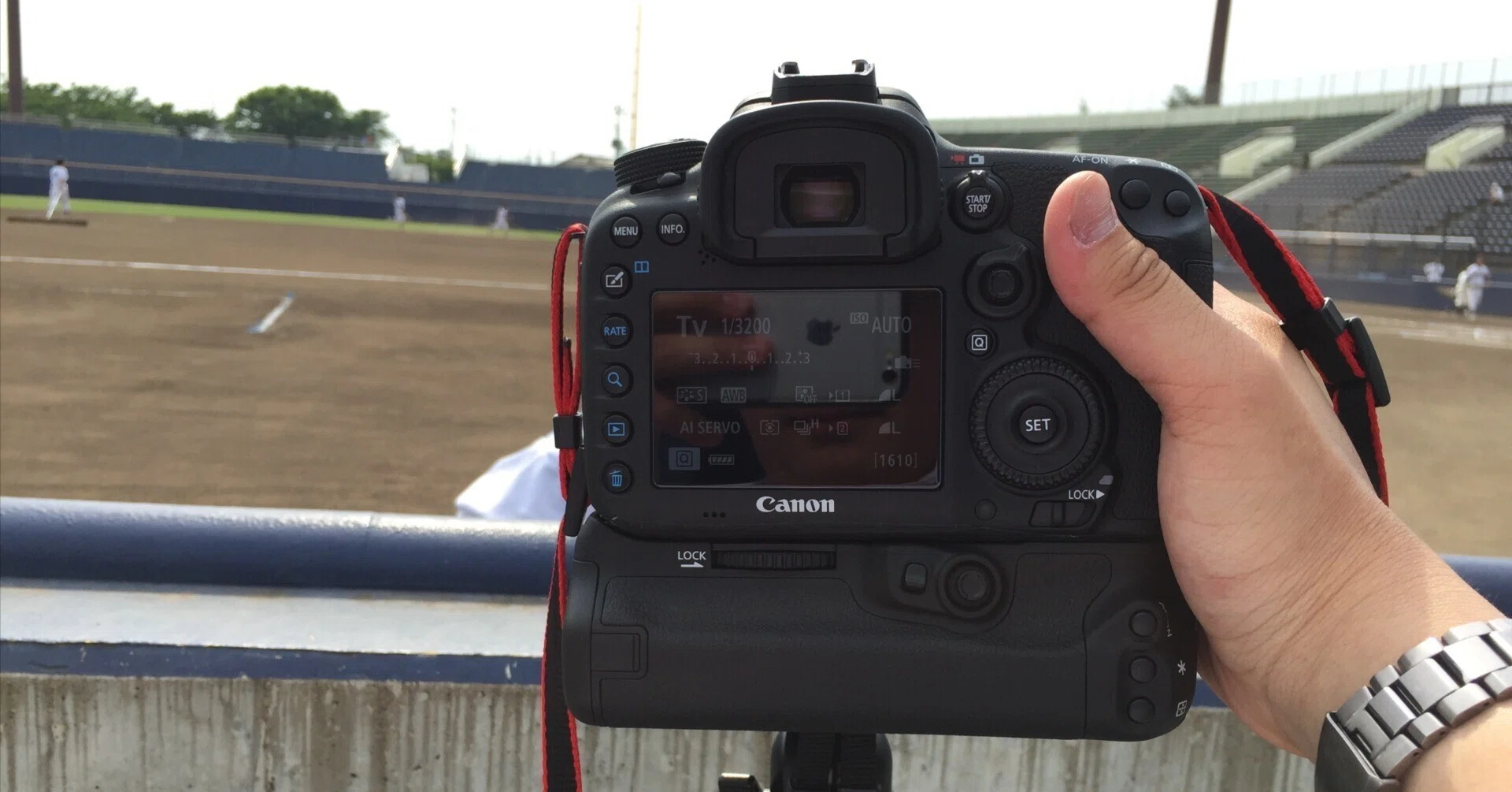 Canon EF 一眼レフカメラ ブラック APS-Cフラッグシップ昔話 ~Make 