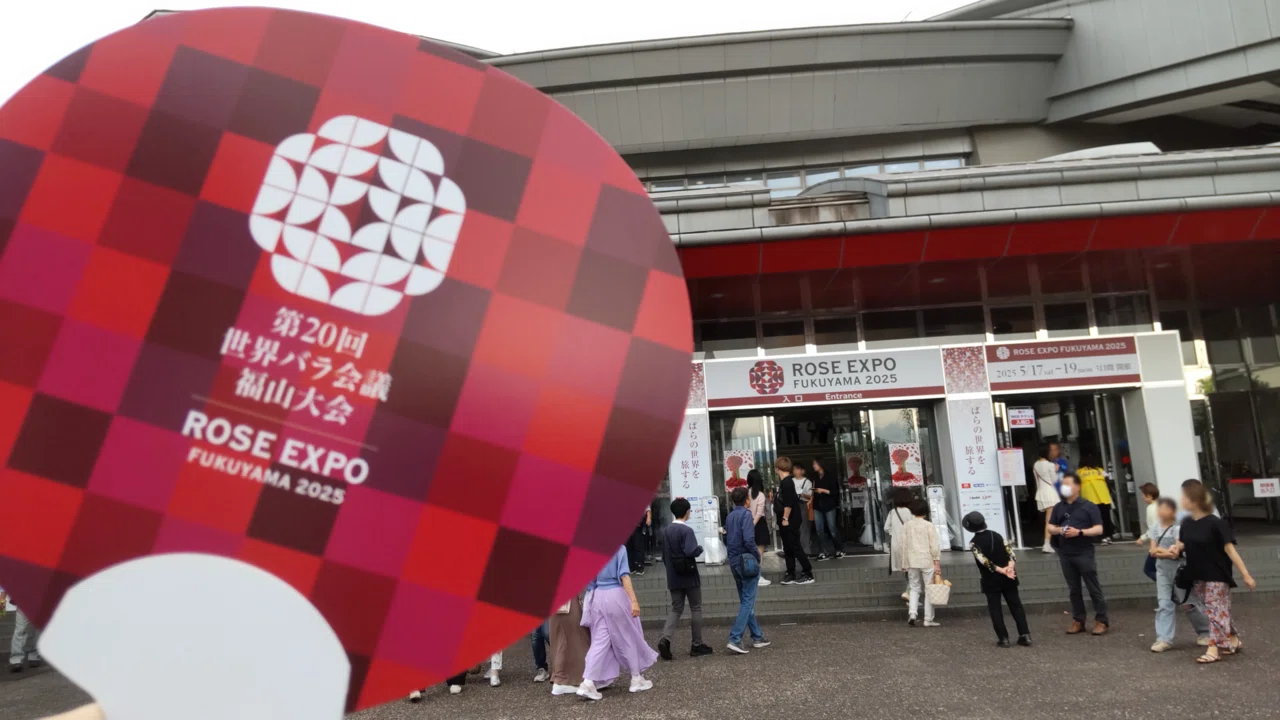 バラの品評会に行ったら素人ムーブをかましてしまった｜弥生りんどう