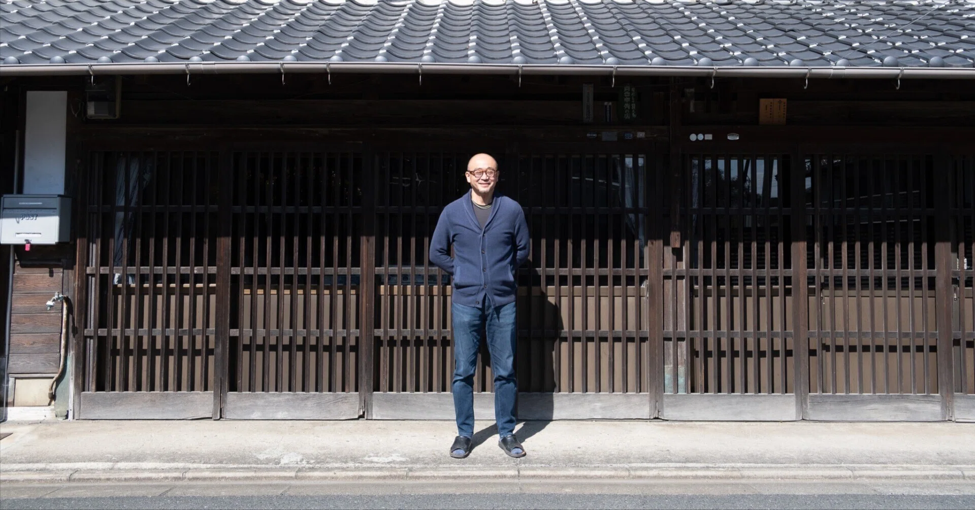 室内調度品 裂地風景画 額装 西陣 呉服屋蔵(K-LC936) 楽天市場】壁紙