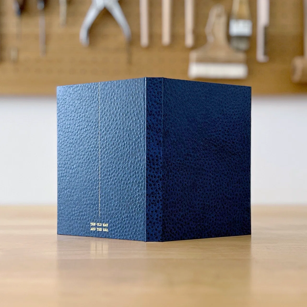 製本記】 老人と海 ｜ スイス装 — 名作を読む会のために｜永岡 綾