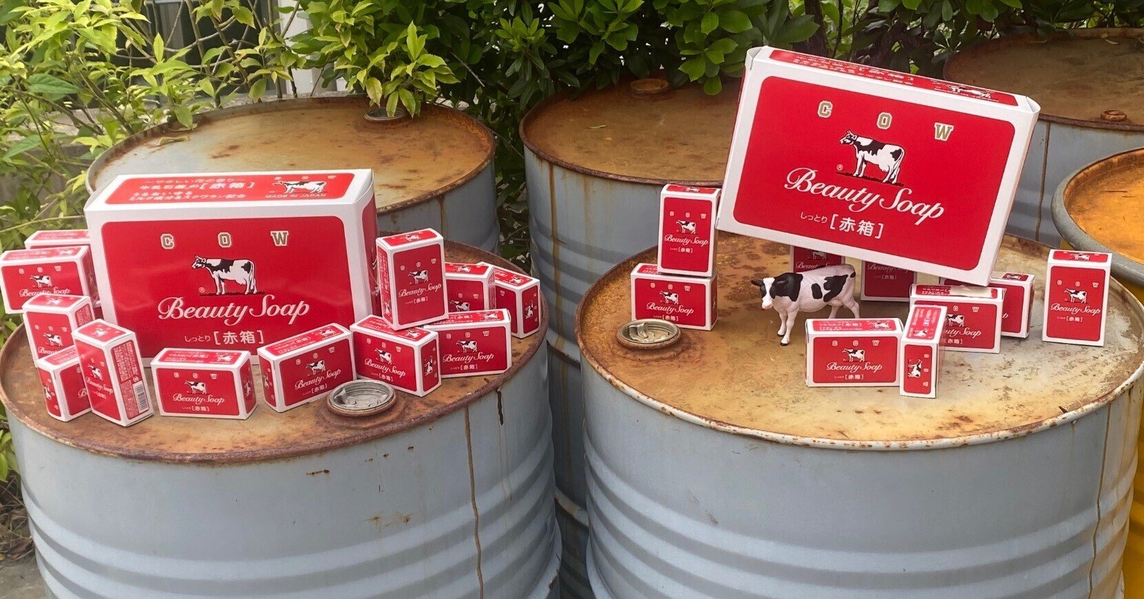 希少 昭和レトロ 牛乳石鹸 ボテ箱 箱 宅配箱 赤 物入れ 収納BOX 約52×37×31㎝ ☆ PayPay(ペイペイ)決済可能 ☆ 札幌市 清田区 平岡 希少 昭和レトロ 牛乳石鹸 ボテ箱 箱 宅配箱 赤 物入れ 収納BOX 約52