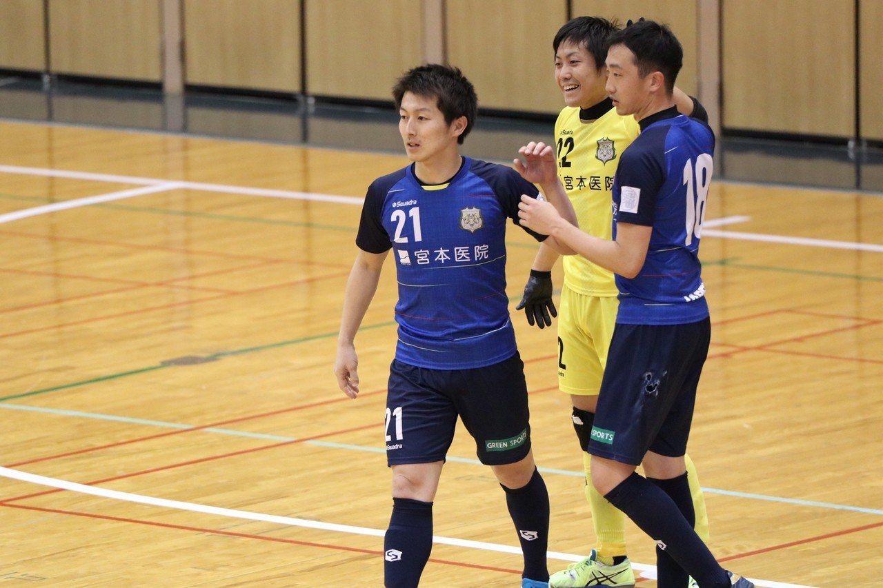 2 11 関西フットサルリーグ19 入替戦 バディフットサルクラブ フュンフバインキョウト 撮影者 Aiko Aiko Note 2 11 関西フットサルリーグ19 入替戦 バディフットサルクラブ フュンフバインキョウト 撮影者 Aiko Aiko Note