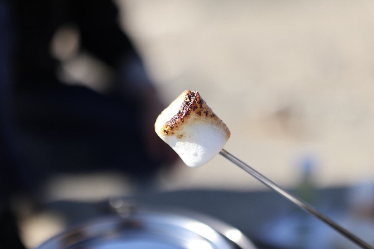 夕焼けの一色海岸でミニ焚き火をしてマシュマロとお餅を焼く Arieyoshiaki Note 夕焼けの一色海岸でミニ焚き火をしてマシュマロとお餅を焼く Arieyoshiaki Note