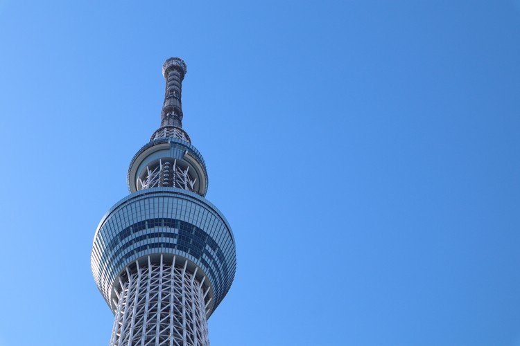 雲一つない青空！完成したら上ってみたいと思っていた東京スカイツリー。