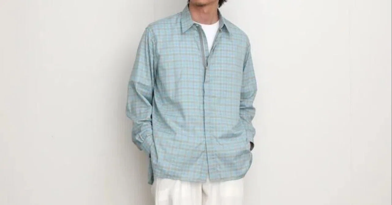NICENESSの美学が息づく一着。上質をカジュアルに。ジップで魅せる大人 NICENESSの美学が息づく一着。上質をカジュアルに。ジップで魅せる大人