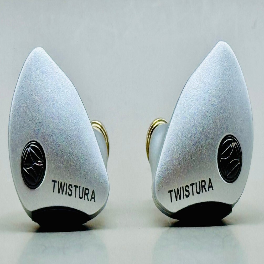 TWISTURA WOODNOTE イヤフォン TWISTURA WOODNOTE【TWISTURA期間限定