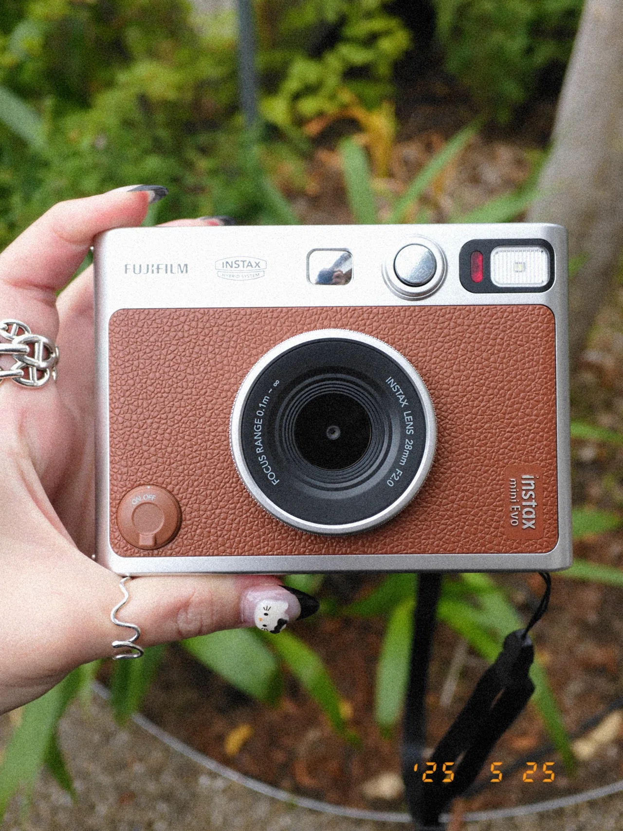 X halfが話題の今、あえてinstax mini evoを推す。｜Miyu