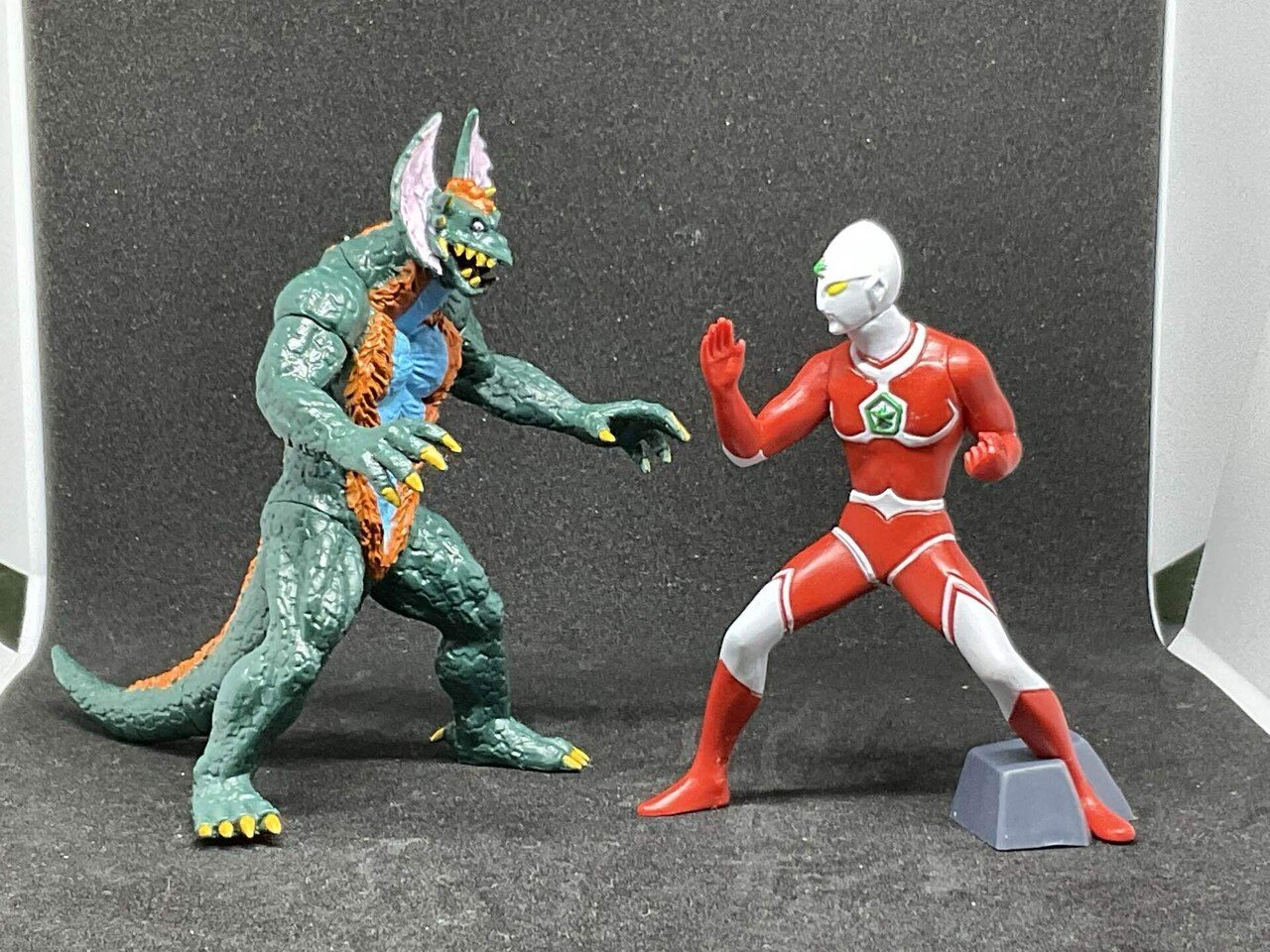 爆走!ウルトラ怪獣シリーズ 爆走! 処刑怪獣 マクダター Amazon.co.jp: 一番星爆走シリーズ 爆走!処刑怪獣マクダター