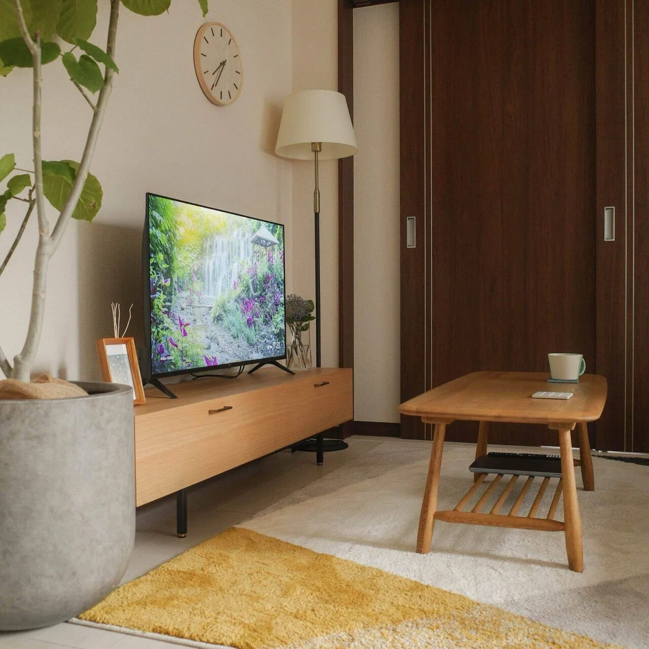 テレビボード」には、リビングを変える力がある。｜むささび