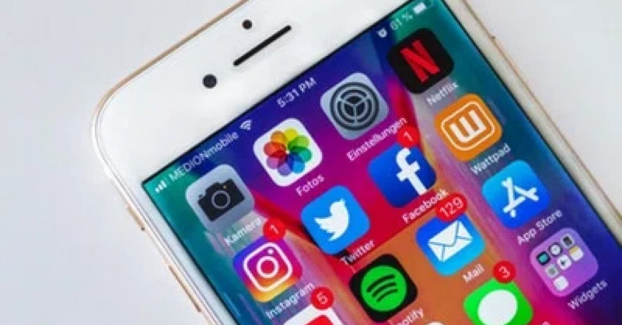 To Avoid Being 'Controlled' by Your Smartphone: Why Jobs and Gates Didn ...