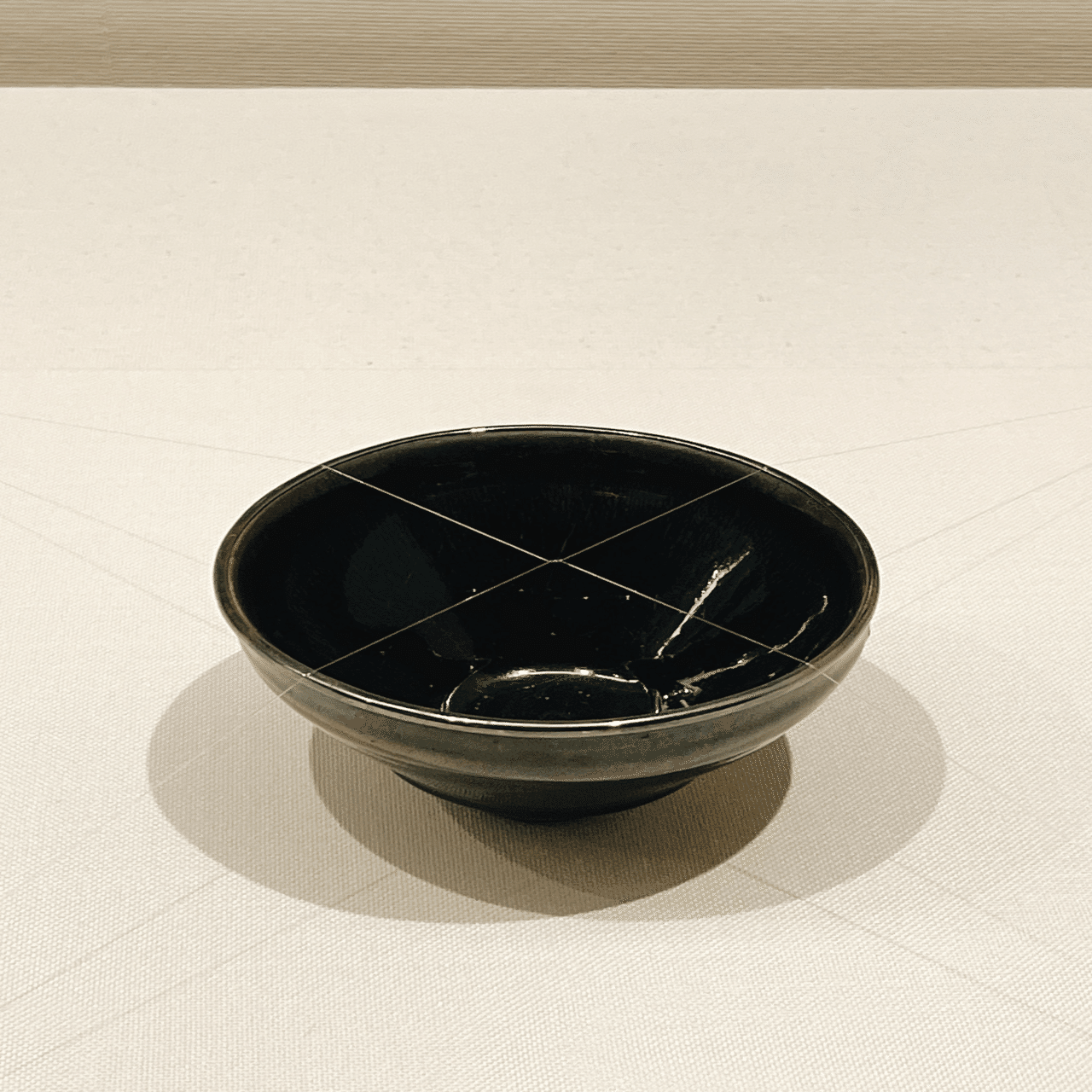 黒に浮かぶ青「黒の奇跡・曜変天目の秘密」静嘉堂文庫美術館｜yuyu_0707