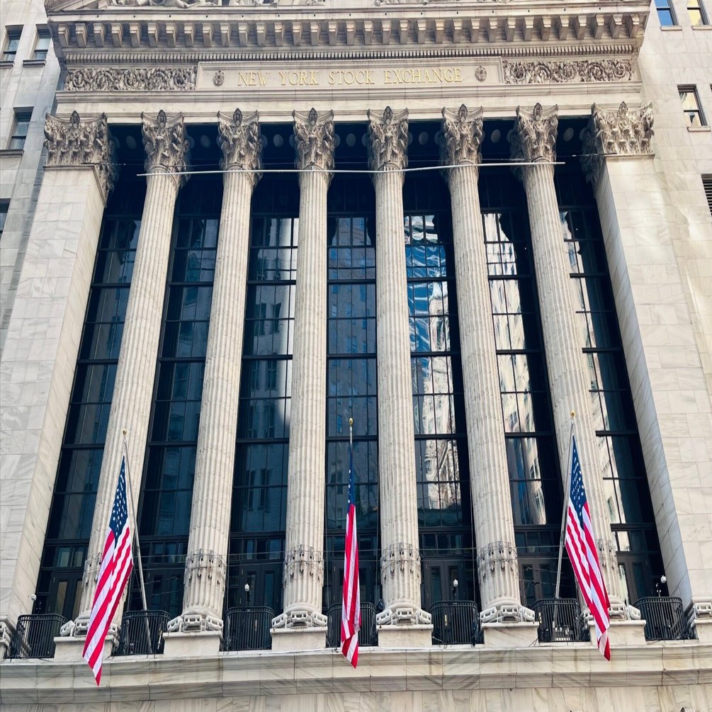 ニューヨーク証券取引所に行って株価が上がってくれるようにお願いしてきた｜sy