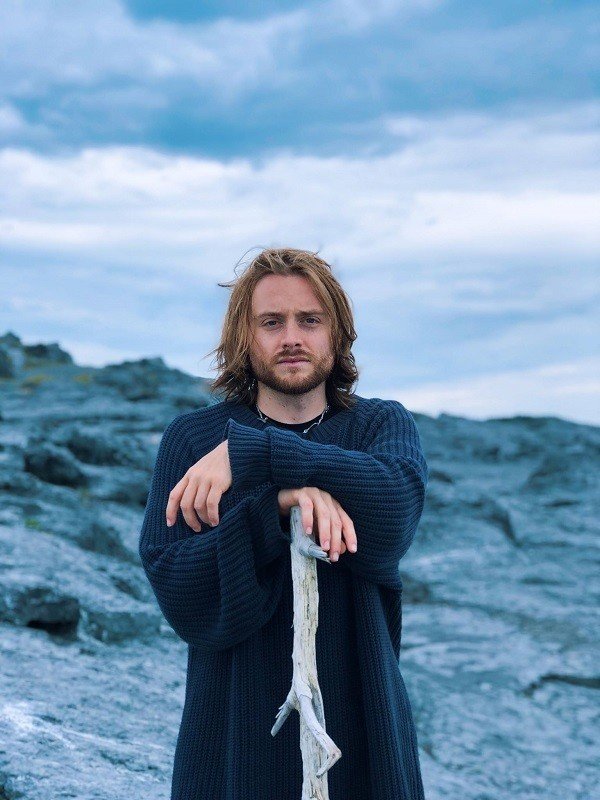 アーティストのSeb McKinnonについて解説するだけ｜ハンーノ