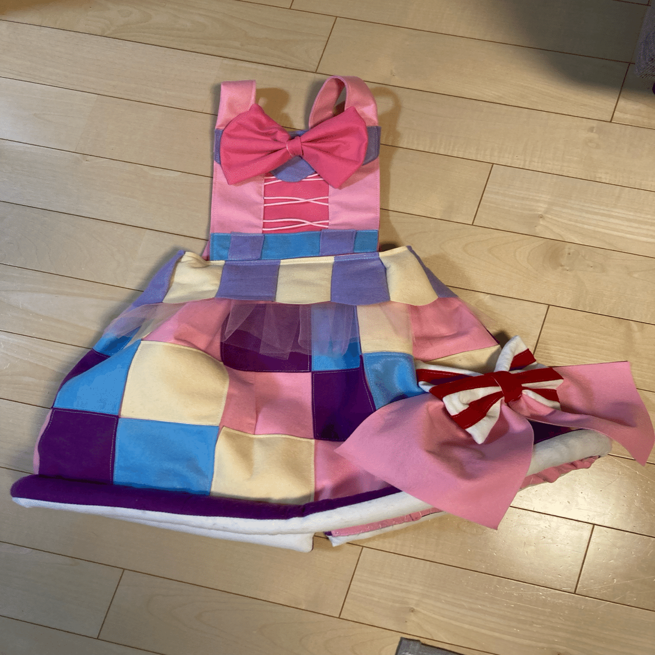 作ったもの記録]しなこちゃん風エプロン｜さき