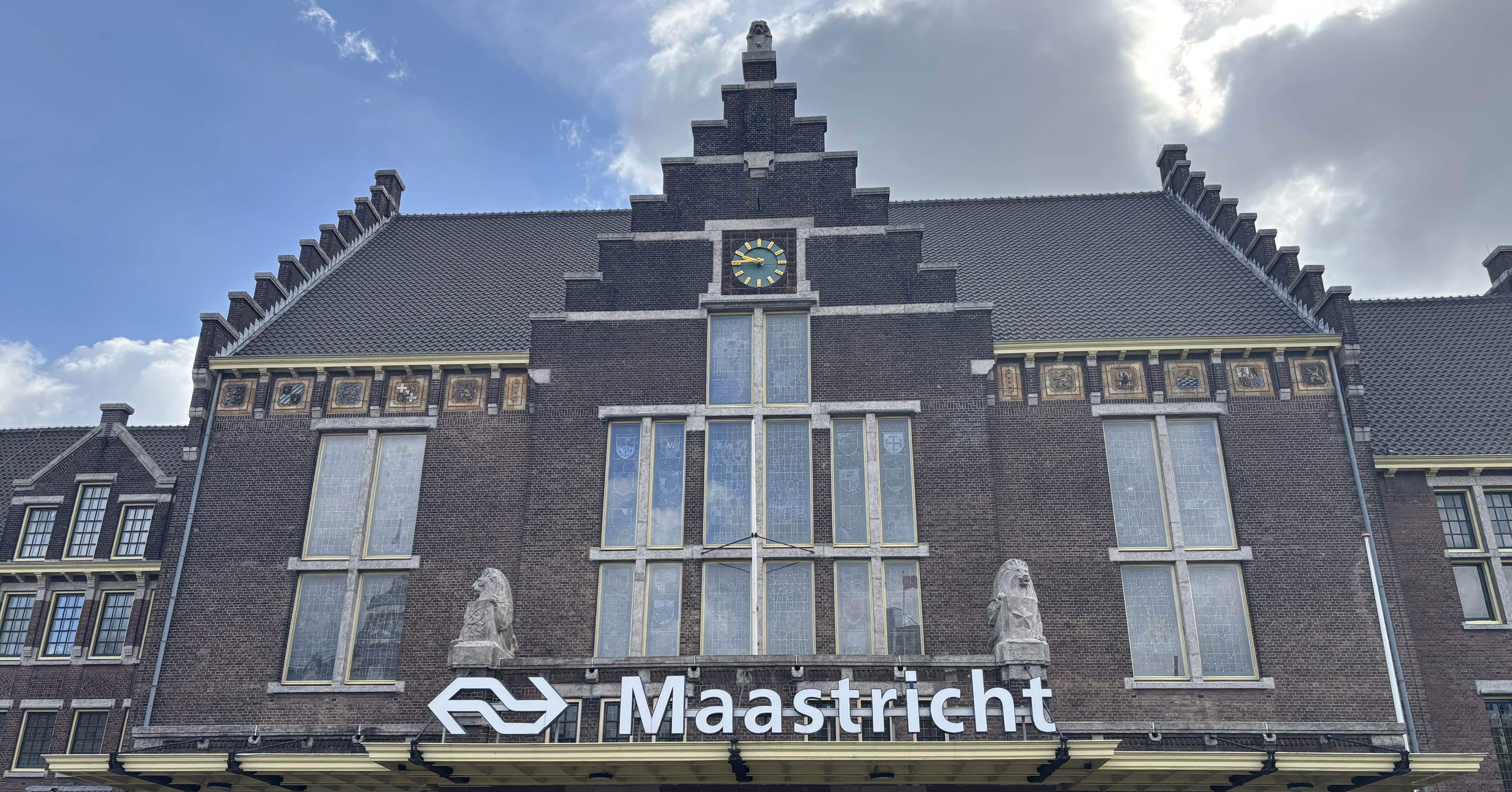 マーストリヒト半日お散歩：のんびり歩くオランダ最古の街🇳🇱｜なちゃこ