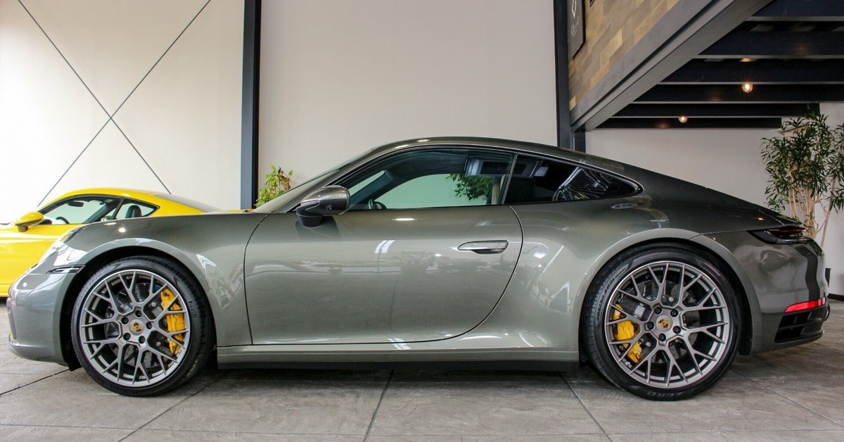 【希少】 ポルシェ 911 メタルカー メタリックカー 一目惚れが、日常になる】心を動かすポルシェ911カレラ4──その