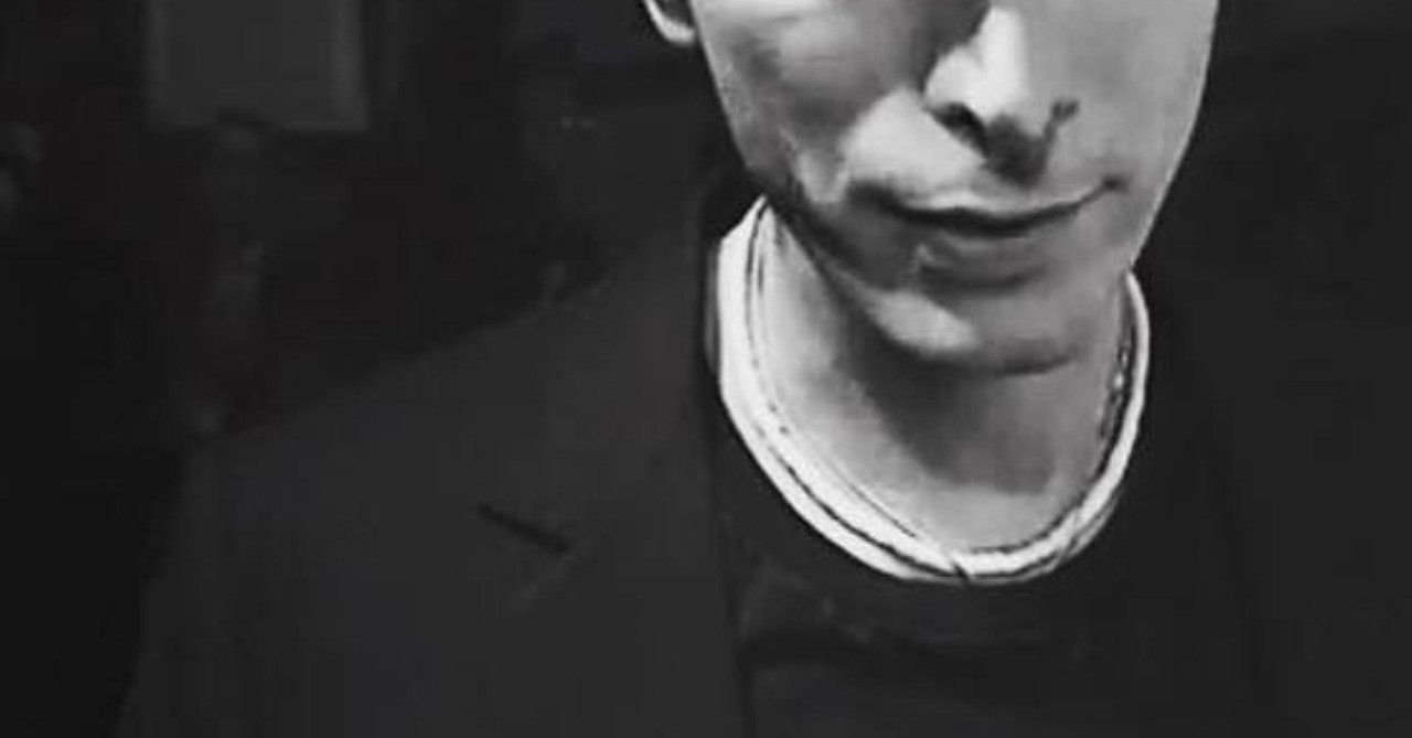 エディに学ぶ男のネックレスの使い方 ナベ Note エディに学ぶ男のネックレスの使い方 ナベ Note