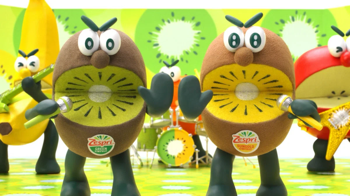 キウイが100円だと嬉しい🥝｜彩楓🍁22歳フリーランス