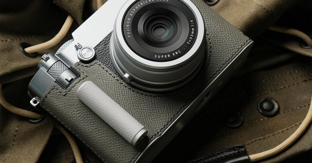 フジフィルム GFX100RF専用ボディーケース新発売。先行予約受付開始