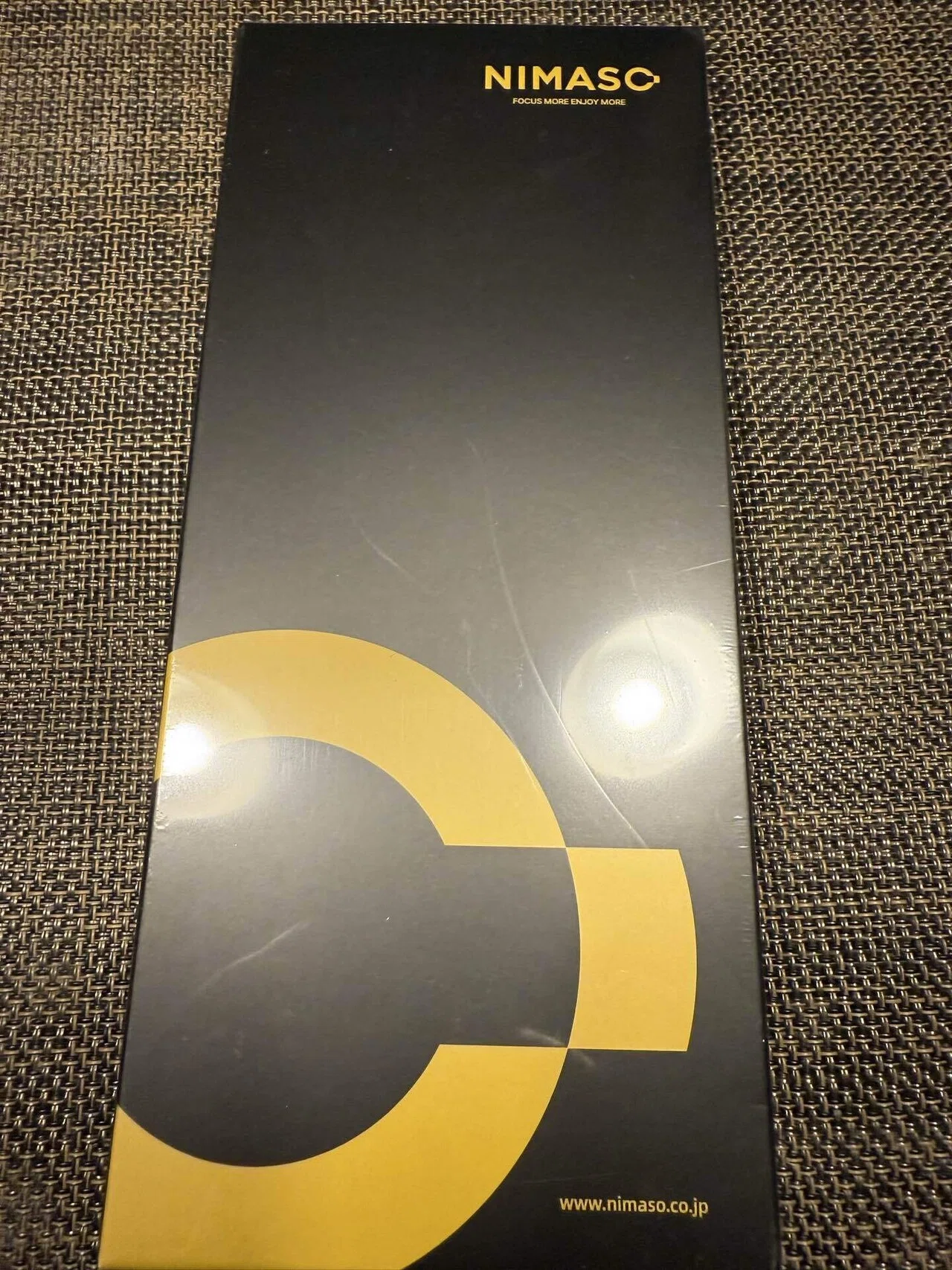 [Review] Trying out NIMASO's privacy glass screen protector.｜Kazuhiko
