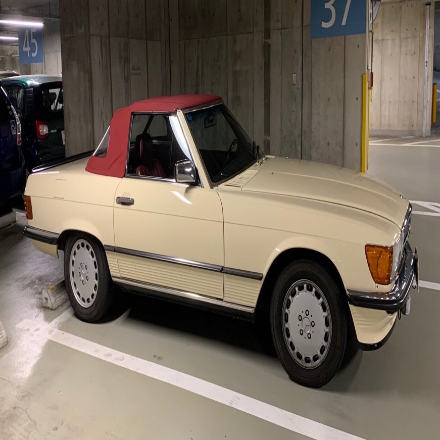 メルセデスベンツ　SLA 往年のメルセデス-ベンツSLに見惚れる｜金子浩久書店