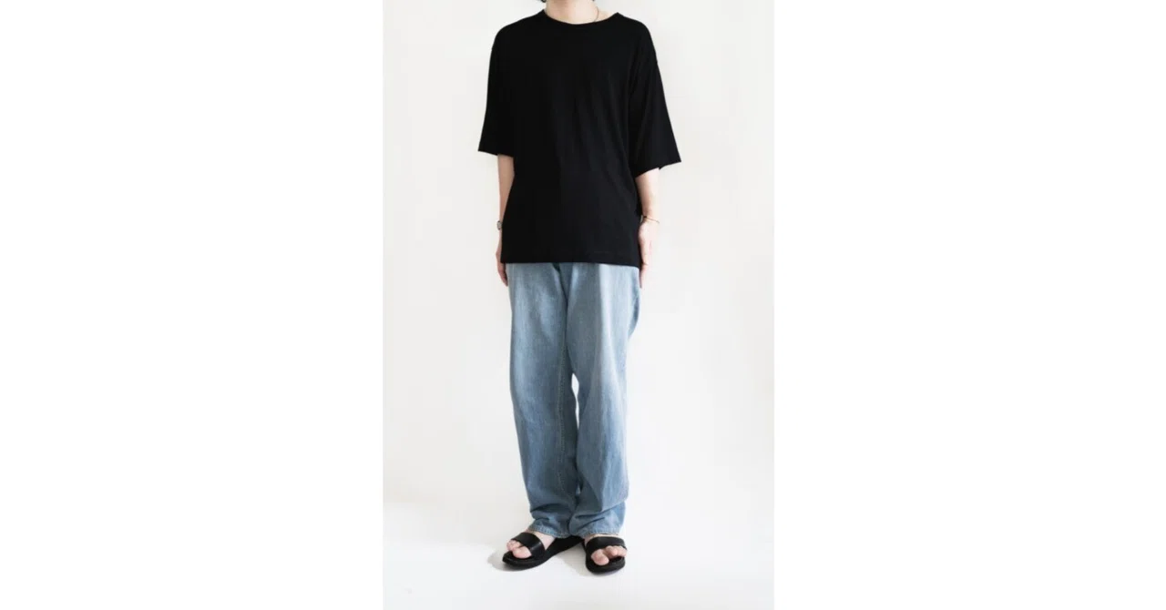 明日発売開始！人気過ぎるAURALEE（オーラリー）のデニム、一体何が
