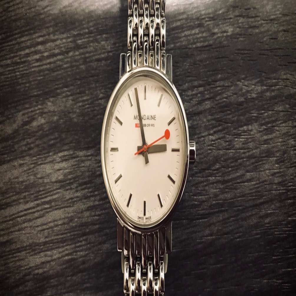 モンディーン愛用者必見！時計の電池交換から修理まで、知っておきたい