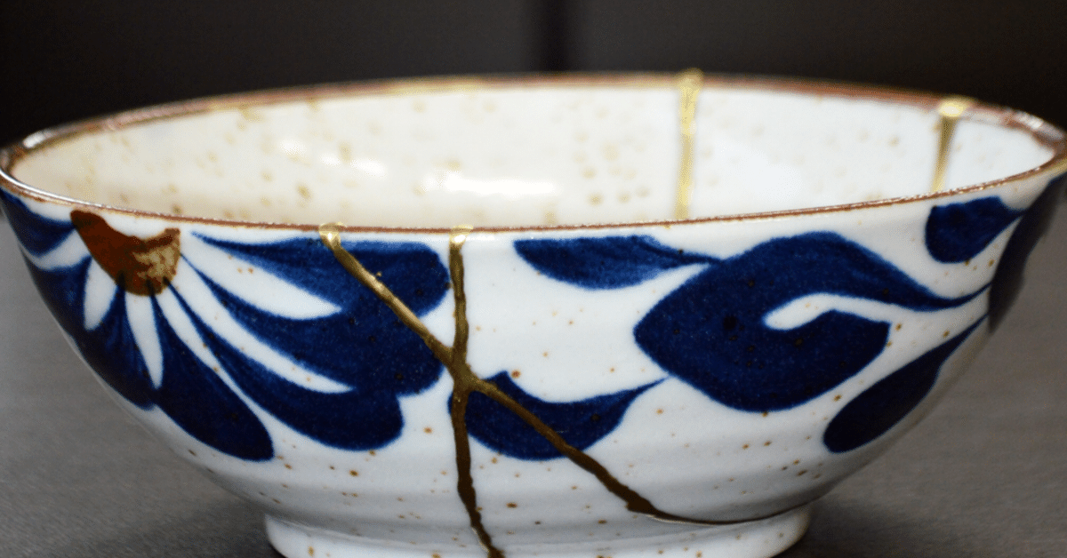 桃山時代　鉄絵アヤメ文絵志野小皿　金継ぎ　発掘品 桃山時代 鉄絵アヤメ文絵志野小皿 金継ぎ 発掘品 【公式通販】