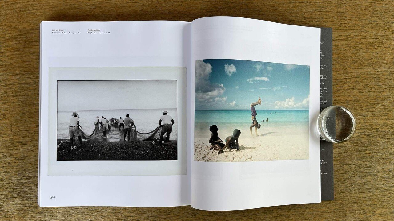 Pioneers – Photography by Women （絶版）｜IDEABOOKS JAPAN
