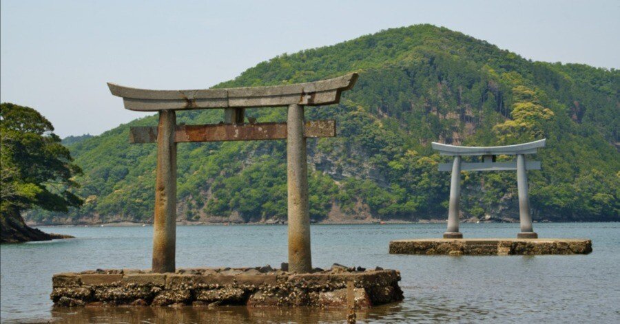 祭祀と空間のコスモロジー : 対馬と沖縄 祭祀と空間のコスモロジー 対馬と沖縄 | 鈴木 正崇 |本 | 通販