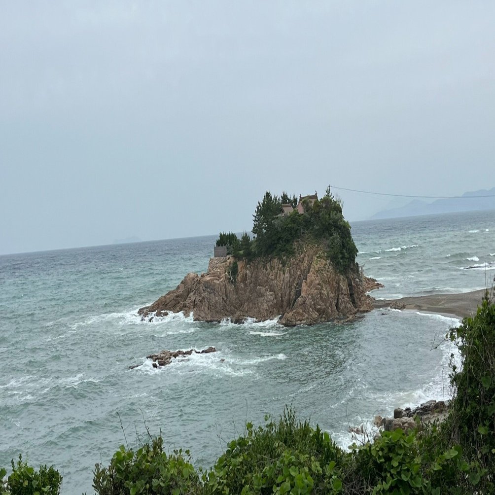 名所に挟まれぶっ飛ばされる市ー島根・益田を愛犬と散策@『高津柿本