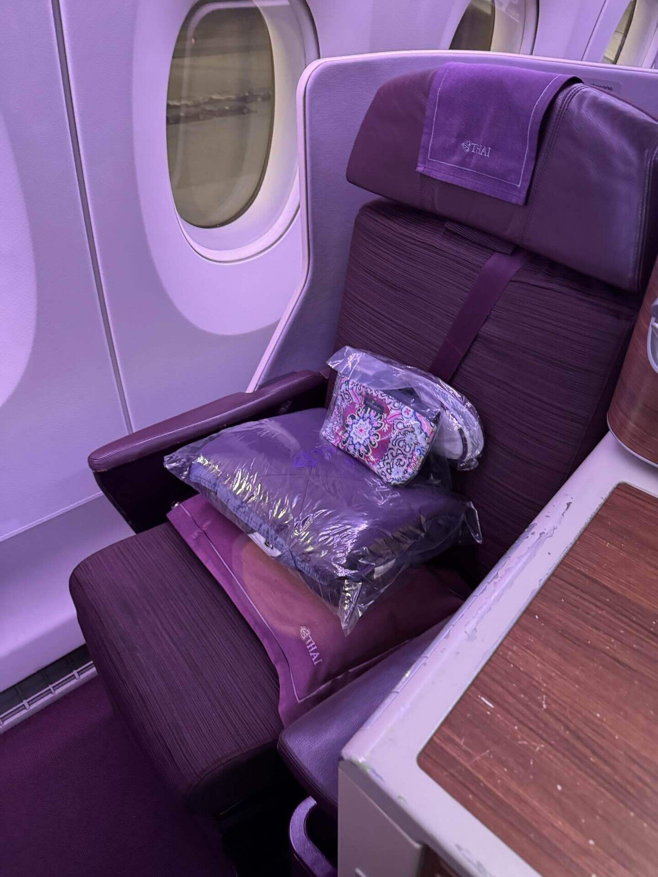 羽田→バンコク タイ国際航空深夜便のビジネスに乗ってみた｜旅人
