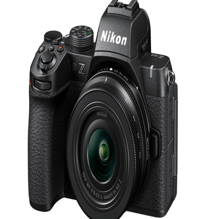 質実剛健の美学。Nikon(ニコン)のカメラが信頼される理由を徹底解説